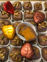 Load image into Gallery viewer, Meltaways: Dark Chocolate Pumpkin Spice