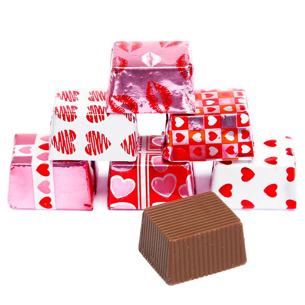 MHS FUNDRAISER - Foiled Milk Chocolate Valentine's Day Presents