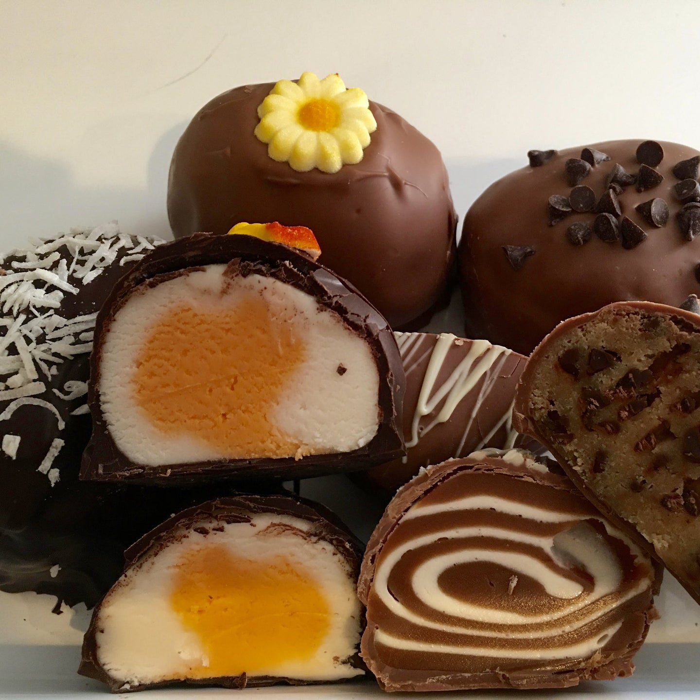Milk or Dark Chocolate Filled Easter Eggs